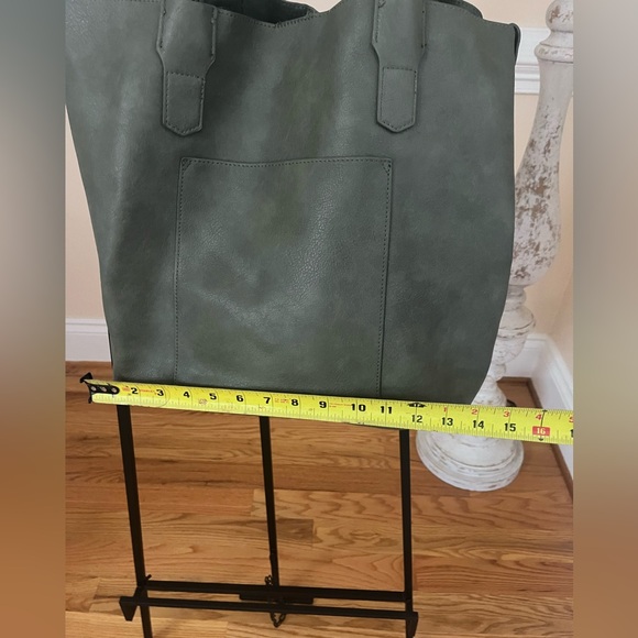 Suede Boho/Hobo Style Tote Bag in Olive - Picture 4 of 5